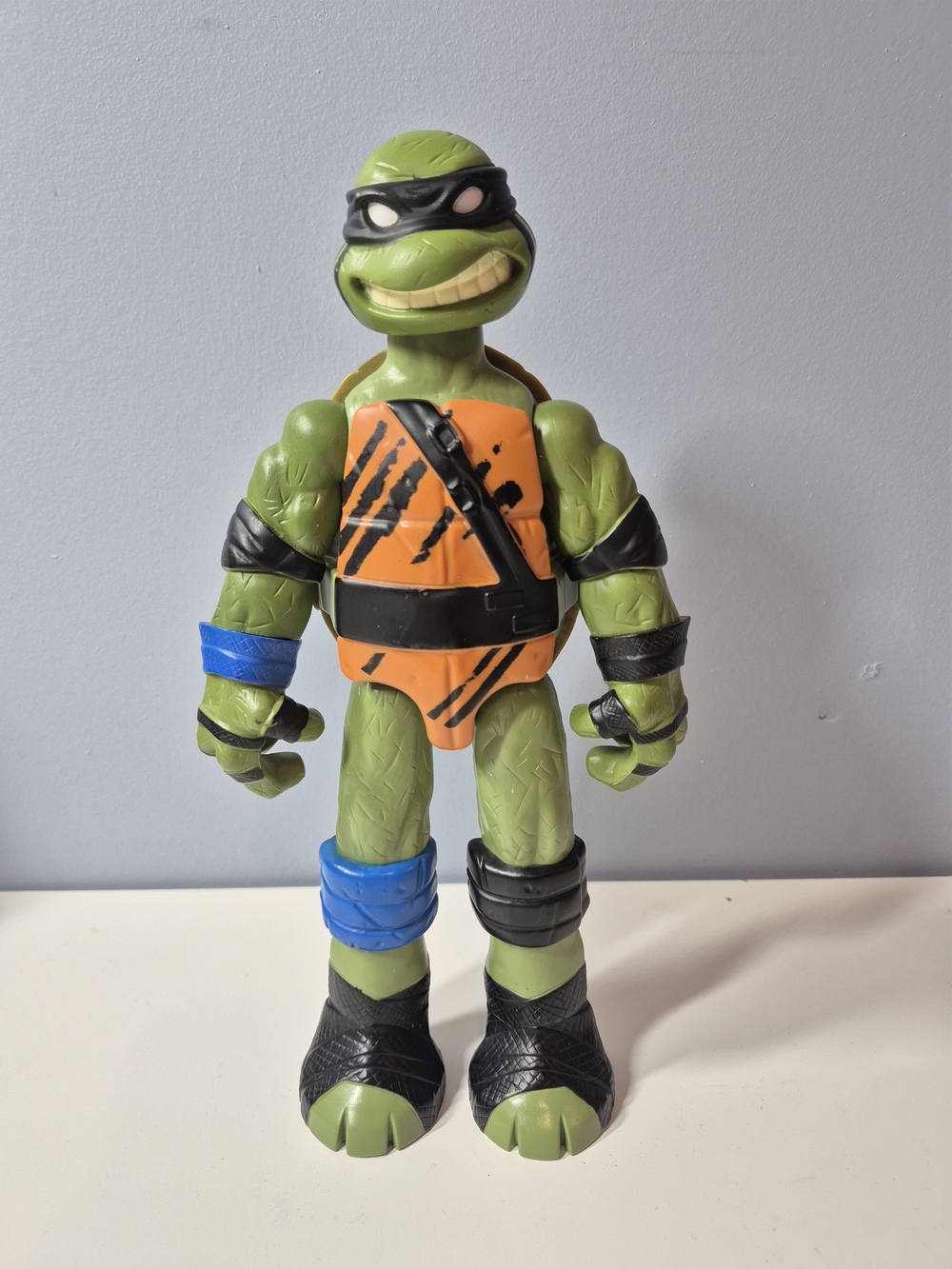 Ninja Turtles Action Figurine With Orange Armor - 2016 Viacom Playmates